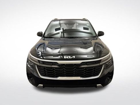 Certified 2024 Kia Seltos S AWD/4WD image 2