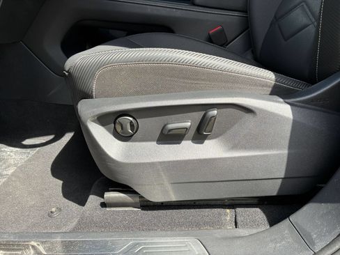 Used 2026 Volkswagen Atlas Cross Sport SE AWD/4WD image 18