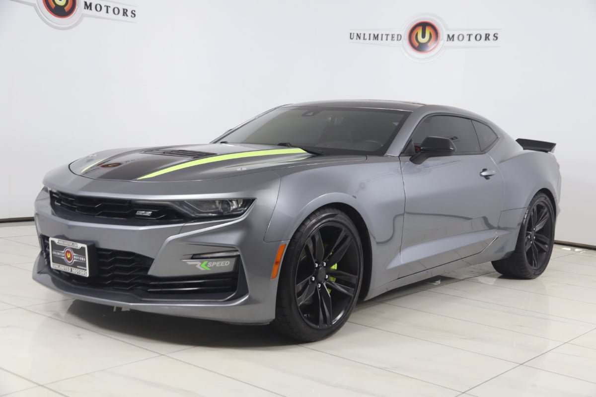 Used 2020 Chevrolet Camaro SS RWD image 5
