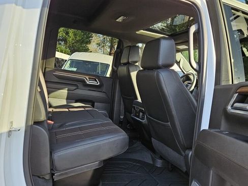 Used 2024 Chevrolet Silverado 2500 High Country w/ High Country Premium Package image 16