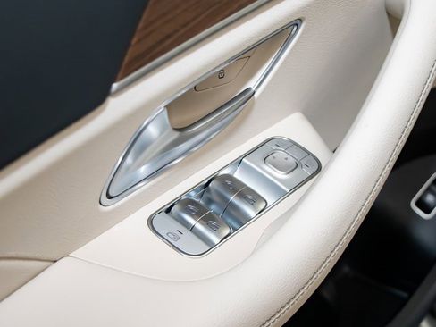 Used 2026 Mercedes-Benz GLE 450 4MATIC image 14