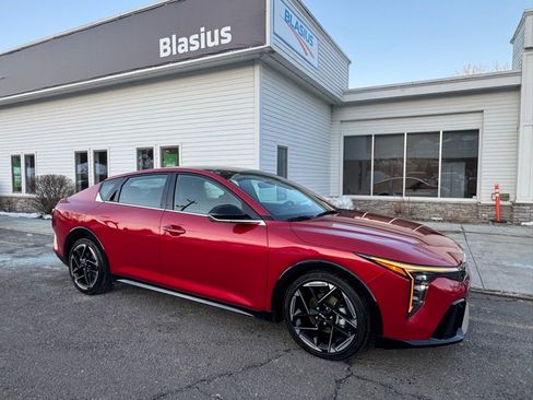 Used 2025 Kia K4 GT-Line w/ GT-Line Sunroof Package image 1