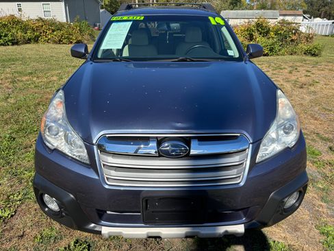 Used 2014 Subaru Outback 2.5i Limited image 2
