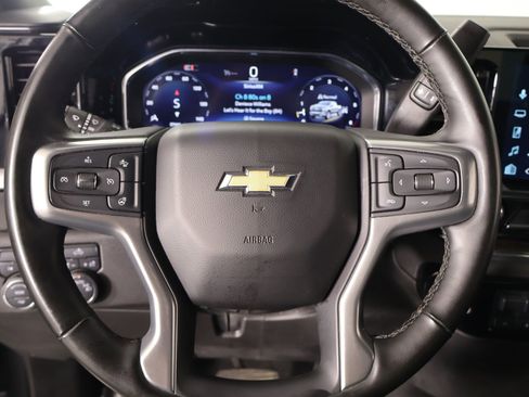 Used 2025 Chevrolet Silverado 1500 LT AWD/4WD image 3