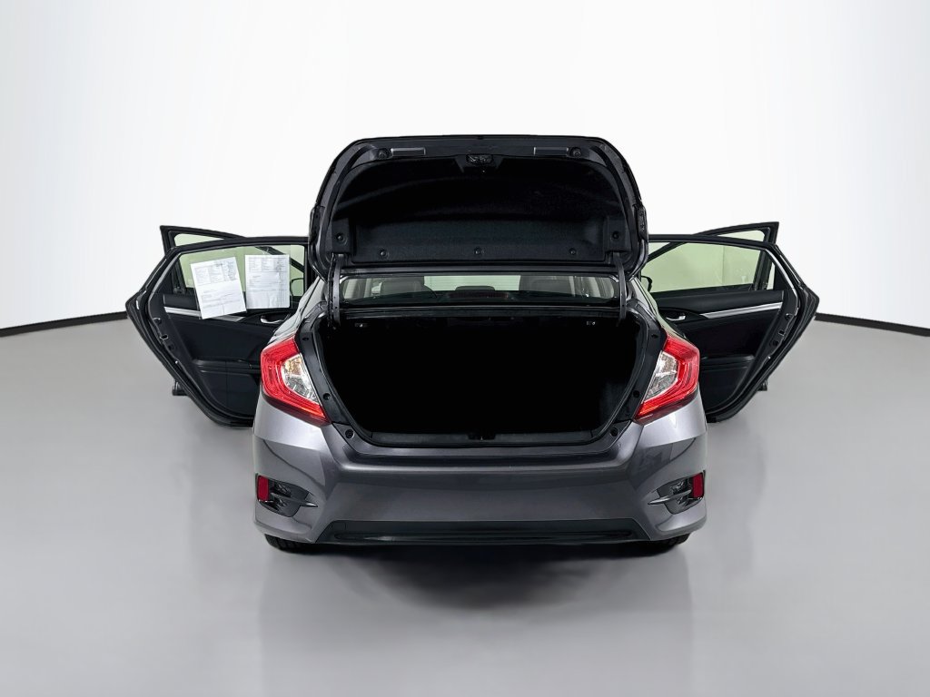 Used 2018 Honda Civic Touring image 23