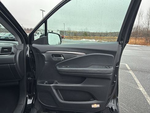 Used 2022 Honda Ridgeline RTL-E image 19