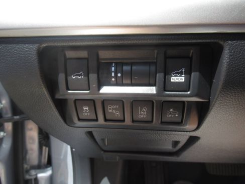Used 2019 Subaru Outback 2.5i Limited AWD/4WD image 18
