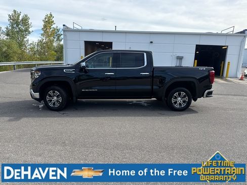 Used 2025 GMC Sierra 1500 SLT AWD/4WD image 3