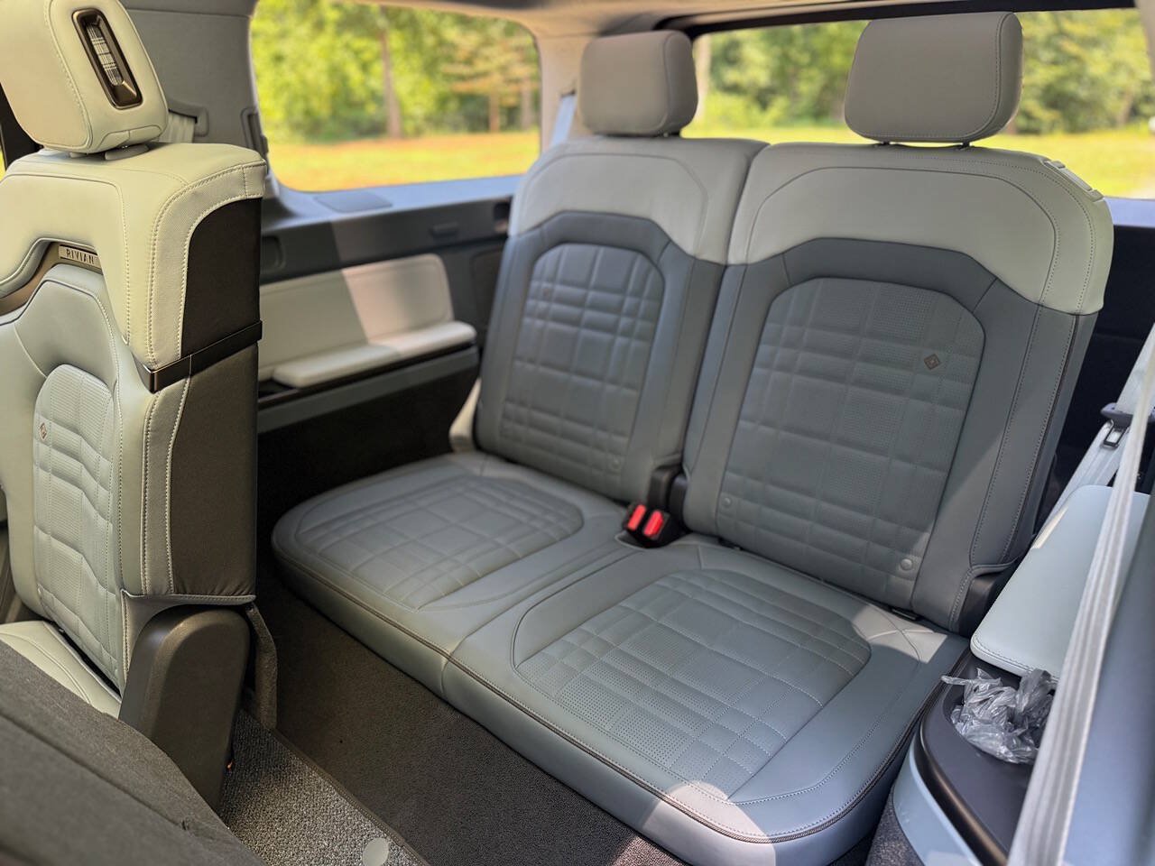 Used 2026 Rivian R1S Premium Tri AWD/4WD image 14