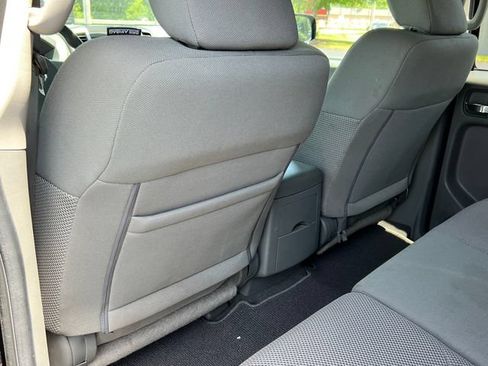 Used 2020 Nissan Frontier SV w/ Midnight Edition Floor Mats AWD/4WD image 35