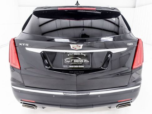 Used 2019 Cadillac XT5 FWD image 6