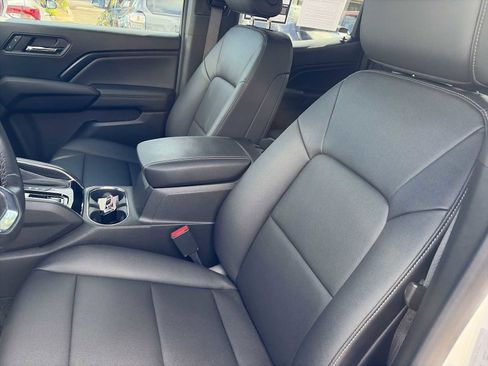 Used 2023 GMC Canyon Elevation w/ Elevation Premium Package image 13