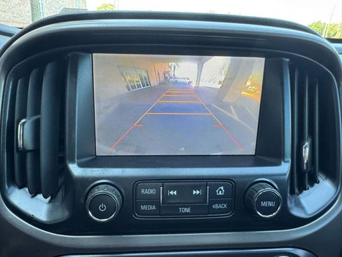 Used 2015 GMC Canyon SLE w/ All-Terrain Package image 32