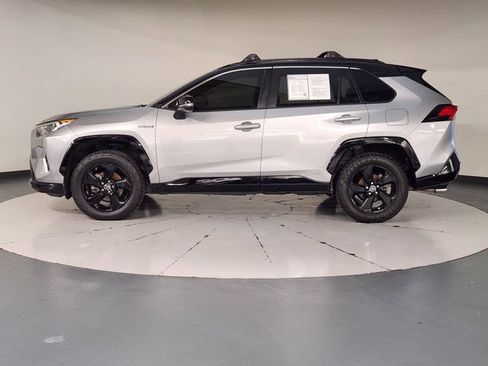 Used 2019 Toyota RAV4 XSE AWD/4WD image 5