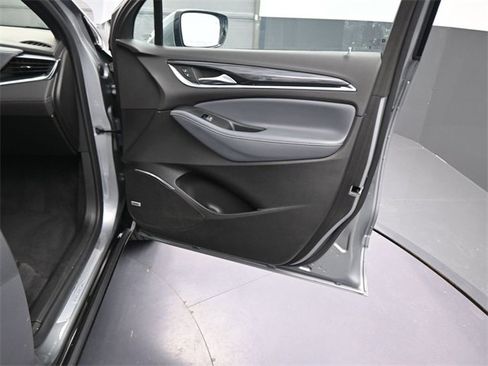 Used 2024 Buick Enclave Premium image 11