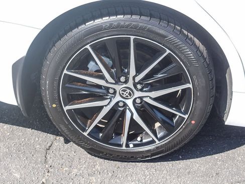 Used 2022 Toyota Camry SE image 12