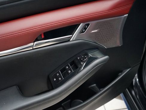 Used 2020 MAZDA MAZDA3 Hatchback w/ Premium Package image 23