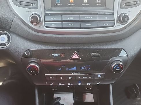 Used 2018 Hyundai Tucson Value w/ Cargo Package FWD image 8