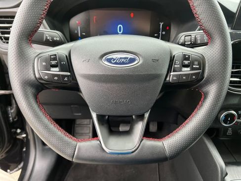 Used 2025 Ford Escape ST-Line Select AWD/4WD image 19