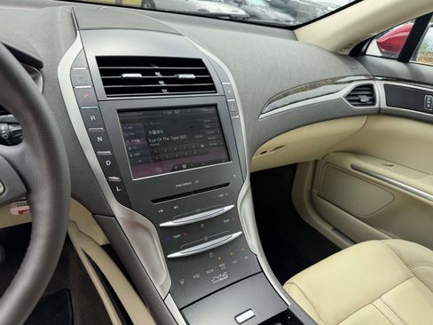 Used 2013 Lincoln MKZ Hybrid FWD image 29
