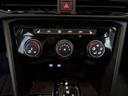 Used 2025 Volkswagen Taos S image 20