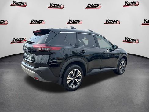 Used 2023 Nissan Rogue SV w/ SV Premium B Package image 5