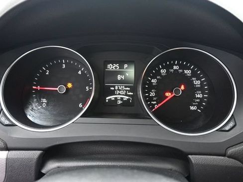 Used 2015 Volkswagen Jetta TDI SE FWD image 24