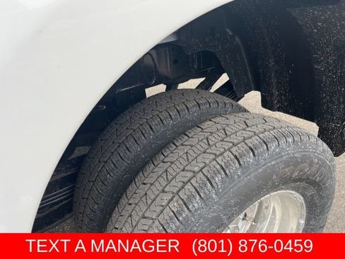 New 2026 RAM 3500 Big Horn AWD/4WD image 12