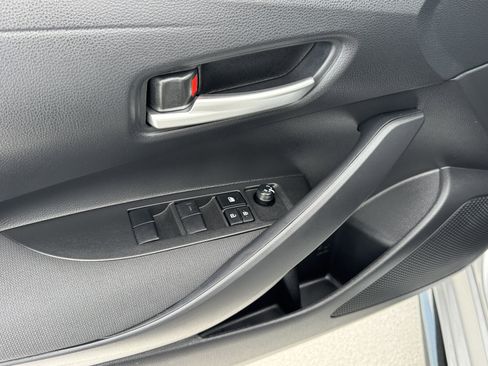 New 2026 Toyota Corolla SE image 18