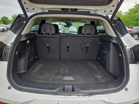 Used 2025 Buick Encore GX Avenir w/ Avenir Technology Package FWD image 29