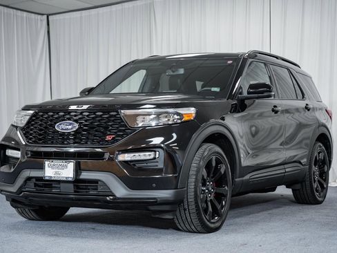 Certified 2023 Ford Explorer ST w/ Equipment Group 401A image 3