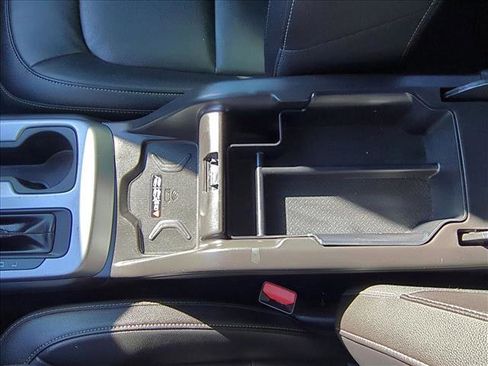 Used 2020 Chevrolet Colorado ZR2 image 15