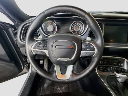 Used 2016 Dodge Challenger R/T Scat Pack w/ Leather Interior Group RWD image 13