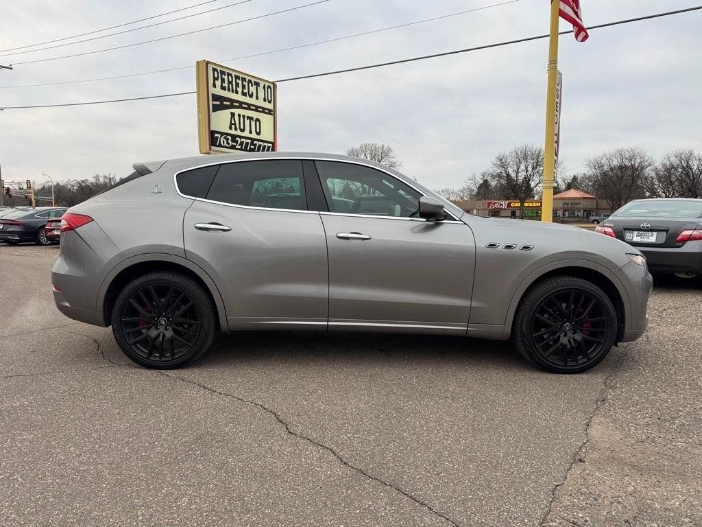 Used 2019 Maserati Levante AWD/4WD image 3