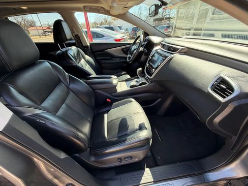 Used 2017 Nissan Murano Platinum w/ Platinum Technology Package FWD image 10