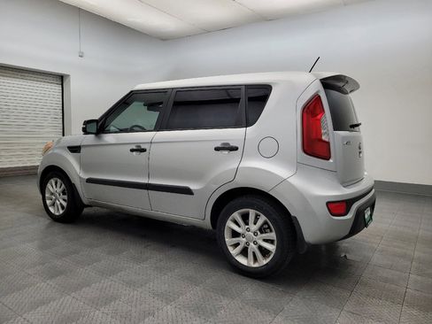 Used 2013 Kia Soul + image 3