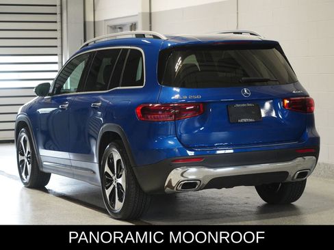 Used 2026 Mercedes-Benz GLB 250 4MATIC image 4