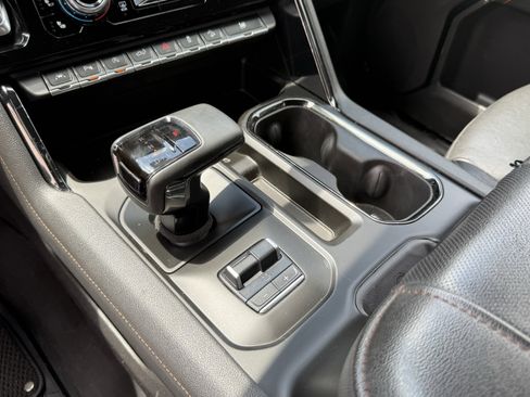 Used 2023 GMC Sierra 1500 AT4 AWD/4WD image 22