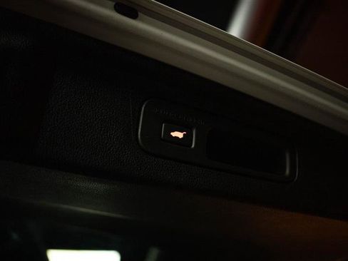 Used 2026 Honda Odyssey Elite image 8