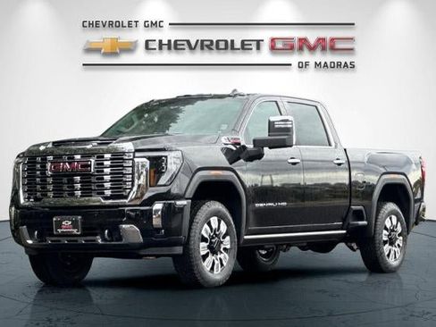 New 2026 GMC Sierra 2500 Denali w/ Denali Reserve Package image 7