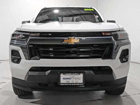 Used 2024 Chevrolet Colorado LT w/ LT Convenience Package III AWD/4WD image 2