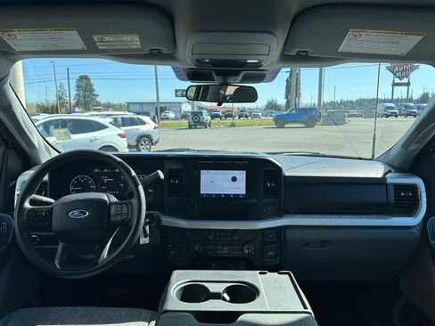Used 2024 Ford F350 XLT AWD/4WD image 23