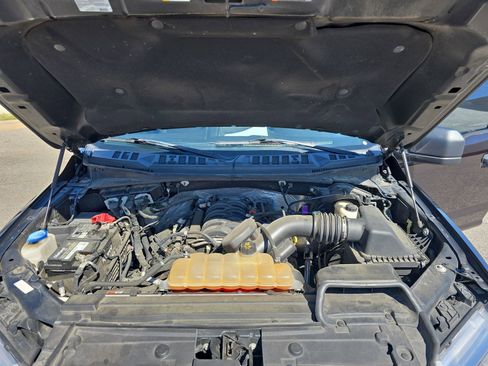 Used 2018 Ford F150 XLT AWD/4WD image 30