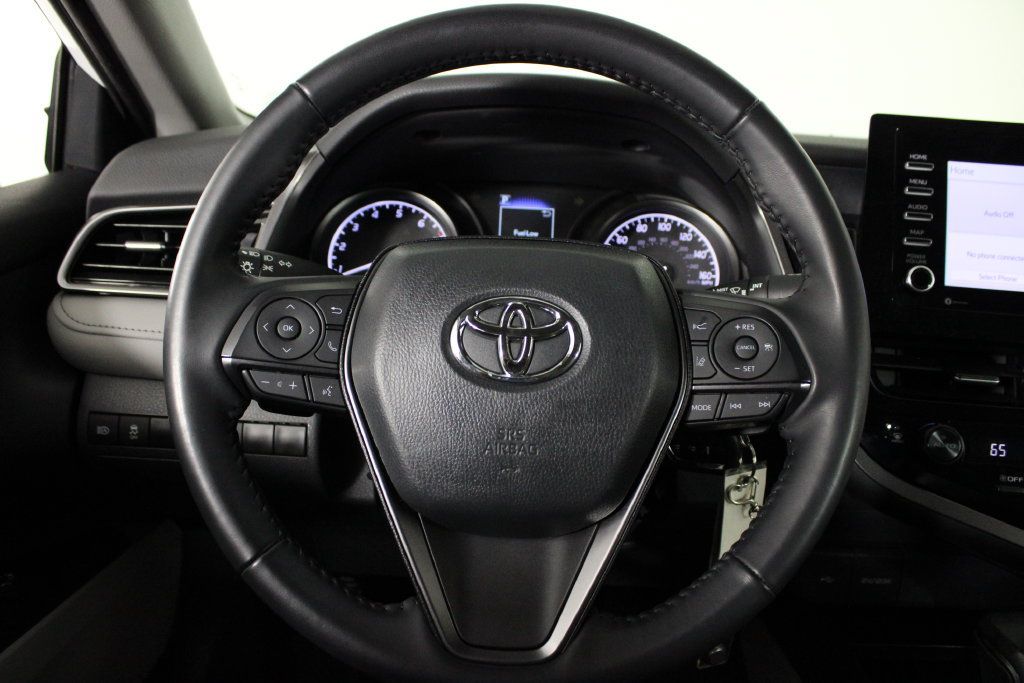Used 2023 Toyota Camry SE FWD image 23