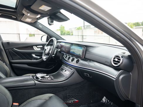 Used 2018 Mercedes-Benz E 43 AMG 4MATIC Sedan image 15
