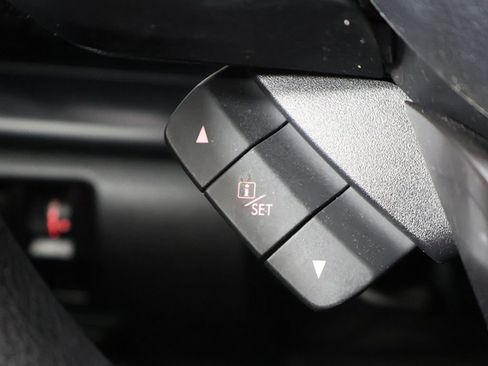 Used 2023 Subaru Forester AWD/4WD image 37