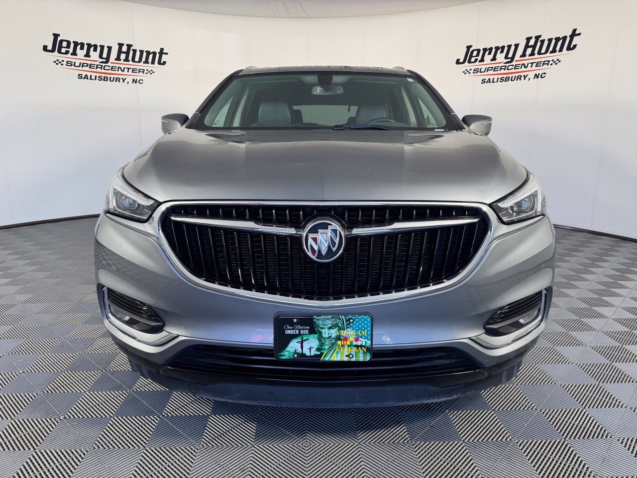 Used 2021 Buick Enclave Essence w/ Sound and Sites Package AWD/4WD image 5