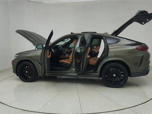 Used 2022 BMW X6 M50i w/ Premium Package image 77