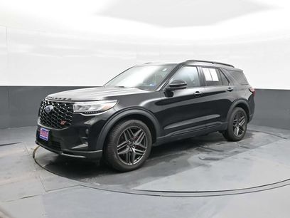 Used 2025 Ford Explorer ST