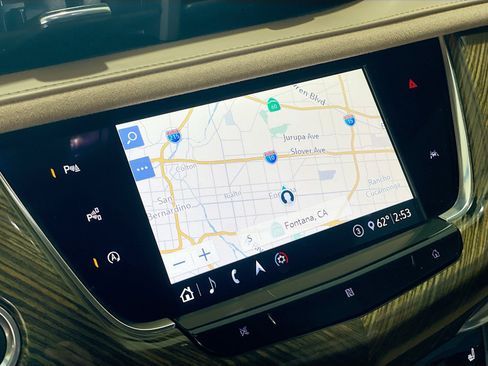 Used 2020 Cadillac XT6 Sport w/ Platinum Package AWD/4WD image 9